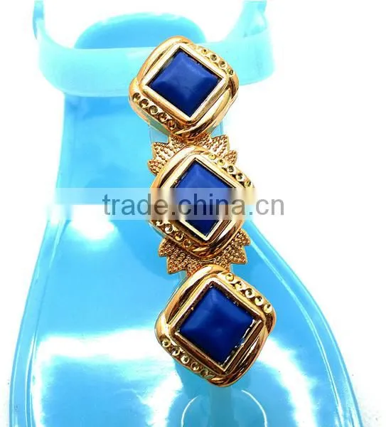 Three Squares Sharped Decorative Plastic Buckle Accessories photo-2