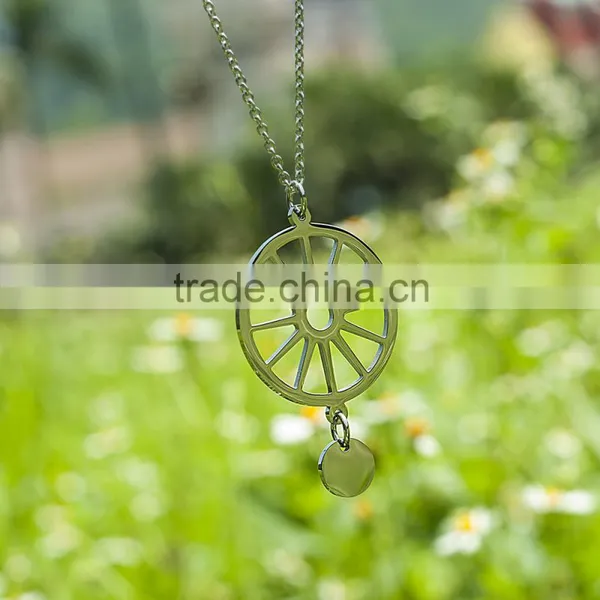 Hotselling Stainless Steel Hanging 12-spokie Wagon Wheel Pendants photo-4