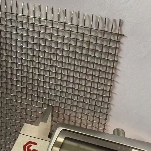 Closed Edge Embossed Stainless Steel Woven Mesh Factory Supply for Screening photo-2