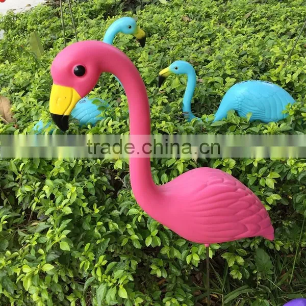 1 Pair Red Lawn Flamingo Figurine Plastic Party Grassland Garden Ornaments Decoration photo-3