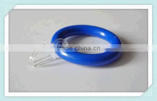 Green Painted Metal Curtain Rings With Plastic Hooks And Clips