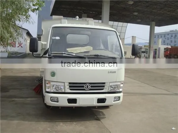 Euro 4 Dongfeng 4x2 Diesel 95hp New Small Street Sweeper photo-4