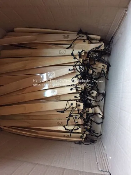 High Quality Wood Hotel Shoe Horn Coat Brush Factory Price photo-4