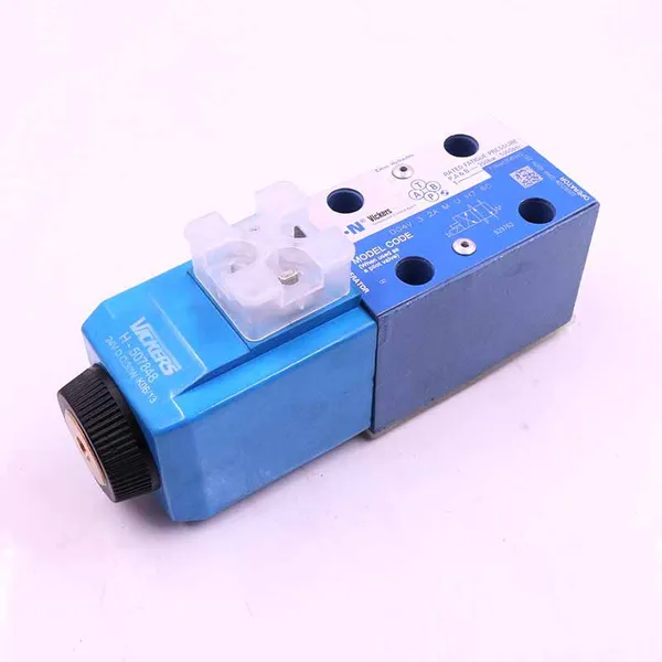 Popular Sany Genuine Solenoid Valve Directional Valve B220400000079 Suitable for Telescopic Handler Excavator Hydraulic System photo-3