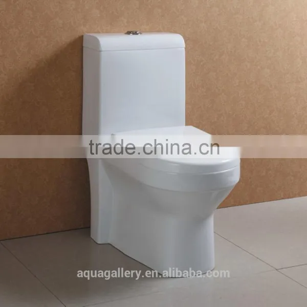 Washdown Floor Standing Toilet Bowl With Soft Close PP Seat Cover photo-3