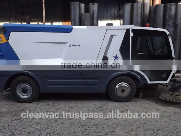 HIGH CAPACITY ROAD SWEEPER photo-3