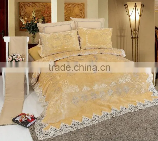 2016 Luxury High Grade Diamond and Sliver Lacy Golden Wedding 6 Pcs Bed Set