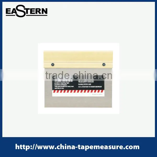 No KC02 Plastic Handle Dough Scraper