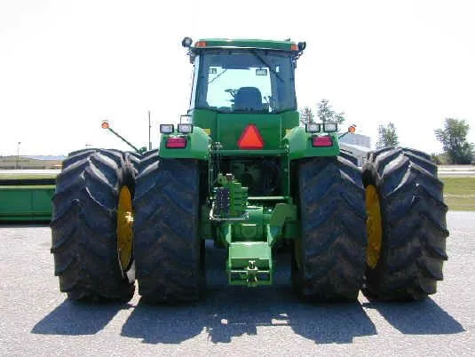 Air Conditioner Agricultural Farm Tractor 55HP Four Wheel Shuttle Shift