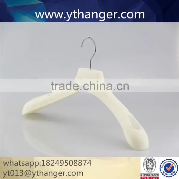 CY-629 Luxury Flocking Velvet Plastic Hanger With Brand Logo for Plastic Velvet Hanger photo-6