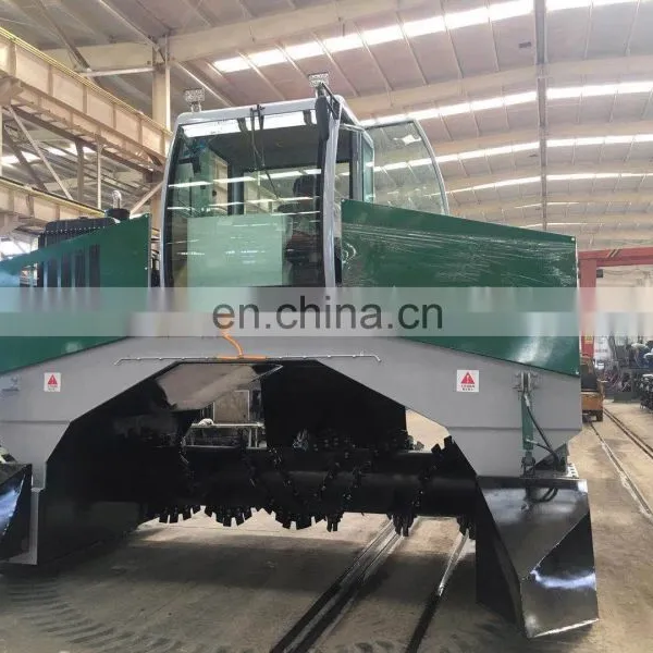 Hydraulic Crawler Compost Turner photo-3