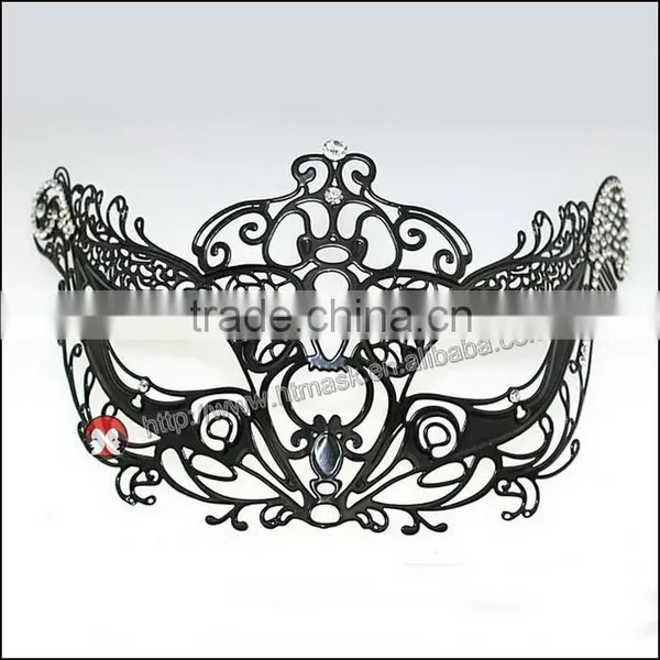 Women's Swan Metal Filigree Laser Cut Christmas Carnival Mask