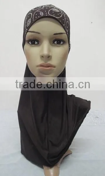 H252 Latest Muslim Hijab With Rhinestone and Crystals photo-4