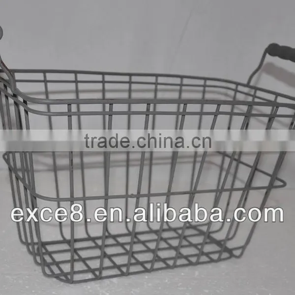 Kitchen Wire Mesh Storage Basket With Wooden Handle photo-4
