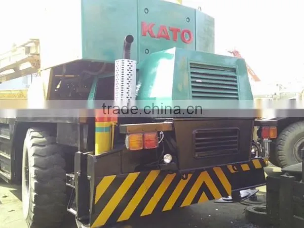 KATO KR35H-III 35 Ton Used Rough Terrain Wheel Crane photo-4