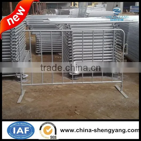 Hot Sell Heavy Duty Galvanised Traffic Road Safety Pedestrian Crowd Control Barriers photo-3