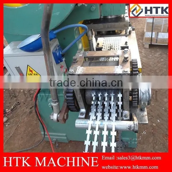 High Speed Concertina Razor Barbed Tape Wire Machine photo-4