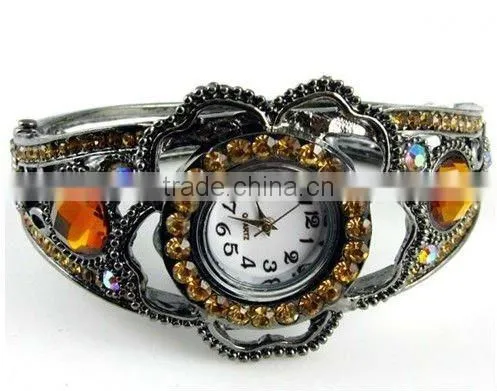 Fashion Alloy Watch