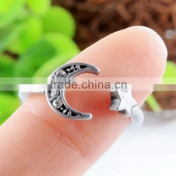 Fashion 18 Carat White Gold Diamond Ring Fashion Style for Girl photo-4