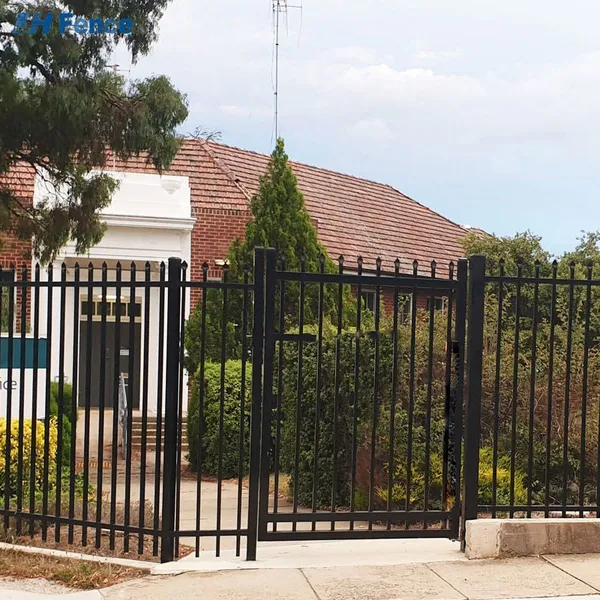 Durable WPC Galvanized Steel and Aluminum Fence Panel for Garden and Municipal Use