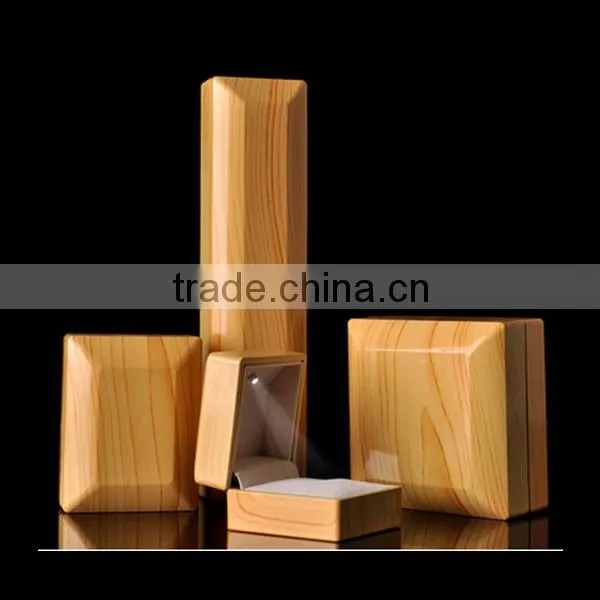Luxury Wooden Antique Led Light Jewelry Box photo-2