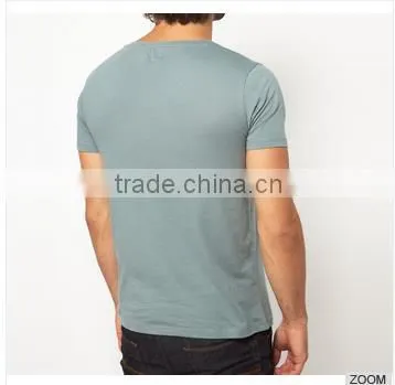 High Quality Scoop Neck T-shirt for Men photo-2