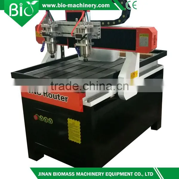 Manufacturer Directly Supply 5.5KW Mini Desktop Advertising Cnc Router in Factory photo-2