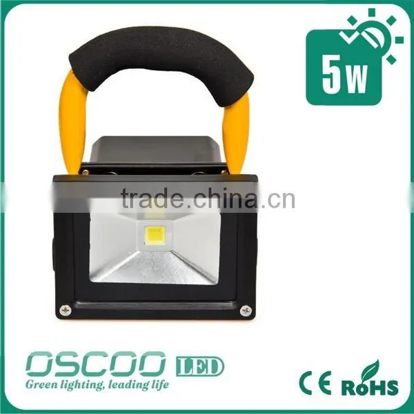 Manufacturers Floodlights 10w 20w 30w With Li-ion Battery Floodlights Rechargeabe With Handle in Hot Selling photo-3