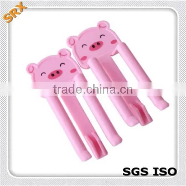 2015 New 2 pc Frog Trash Can Clip/diy Animal Trash Can Clip Holder/diy Plastic Clips for Household Accessories photo-4