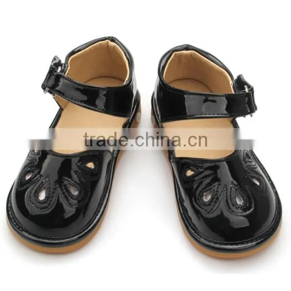 Hot Selling Baby Shoes in Bulk Squeaky Black Children's Shoes photo-2