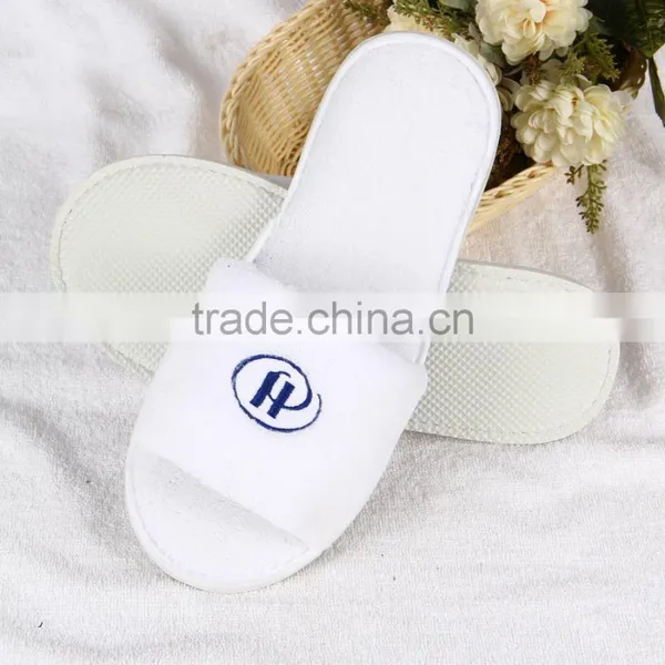 Customized Logo Close Toe Coral Velvet Hotel Slipper photo-2