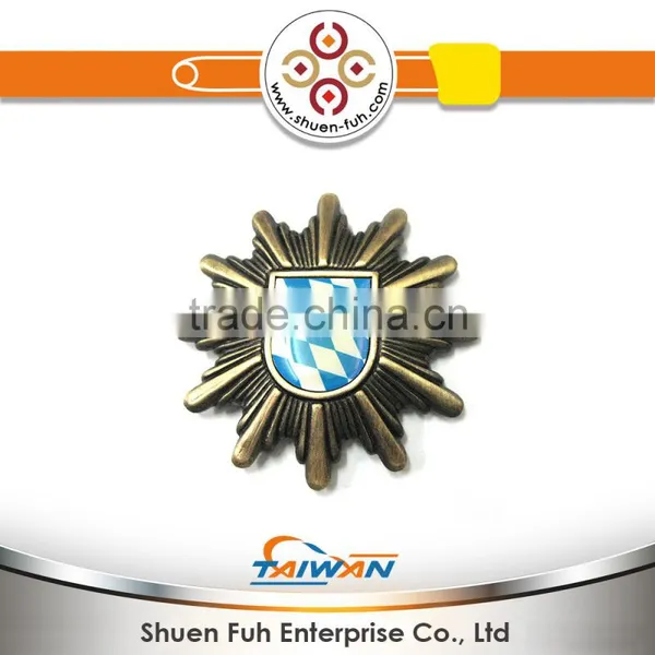 Custom Gold Hard Enamel Round Shape Lapel Pins Metal Pin Badge