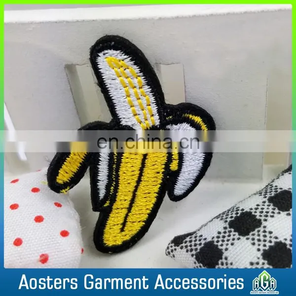 New Fashional Custom Logo Professional Embroidery Patch photo-4