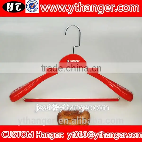 YY0535 Bulk Hotel Luxury Wood Coat Hangers Wide Shoulder Shuit Hanger photo-2