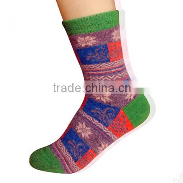 Customflower Pattern Embroidery Korean Ladies Brand Fuzzy Fleece Wool Socks