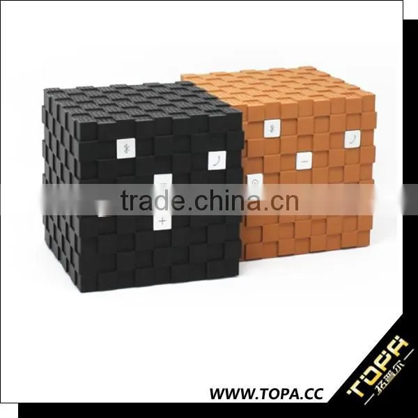 Best Quality Magic Cube subwoofer audio speaker with wireless mic