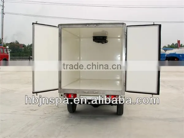 2014 New Product 5CBM Small Refrigerated Truck for Sale photo-4