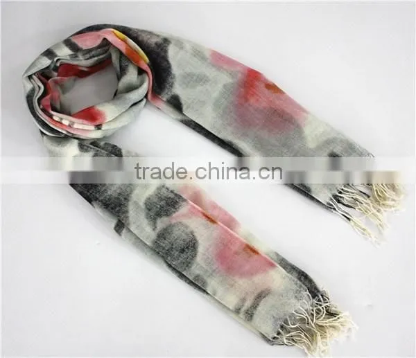Simple Pattern Printed Wool Scarf With Tassel photo-4