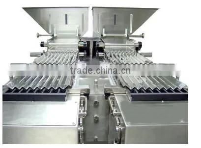 High Speed and Precision Vibrating Pill Counting Machine and Filling Machine photo-3