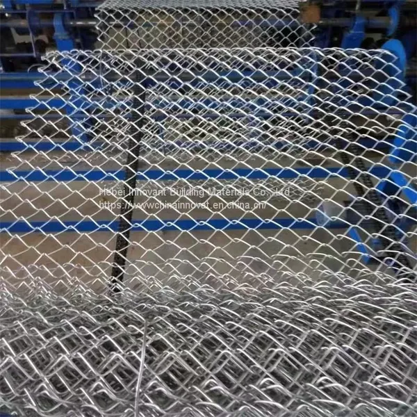 Factory Sales Wholesale Used Black Chain Link Fence For Sale photo-3