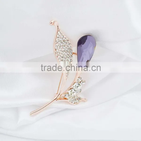 Good Design Diamond Luxury Fashion Custom Brooch Wholesale photo-2
