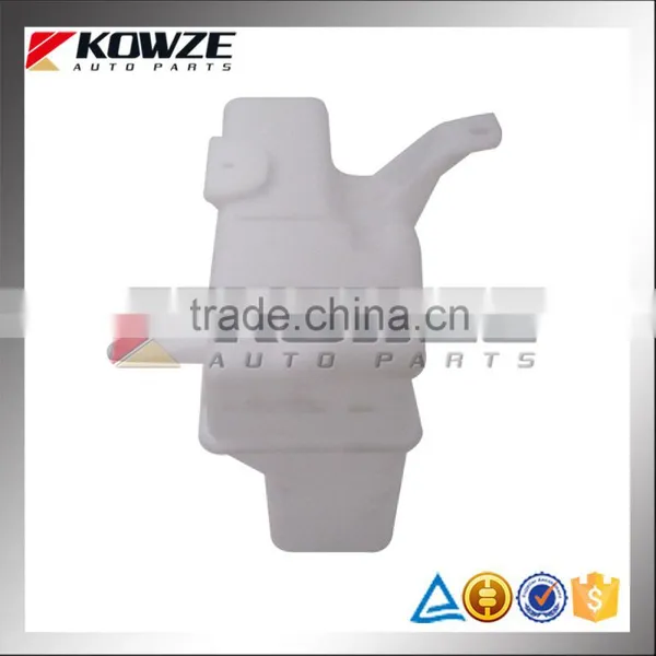 Auto Parts Windshield Washer Tank For Mitsubishi DELICA CV4W Outlander CW4W CW5W CW6W CW8W 8260A094 photo-4