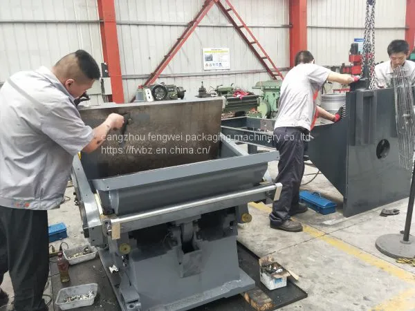 Guangzhou Model 1300 Cardboard Die-cutting Machine photo-2