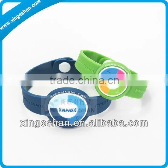 Colorful Designed Rfid Silicon Wristband Tag for Tracking