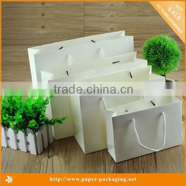 2015 Hot Sale Printing Paper Bags With Handles photo-2