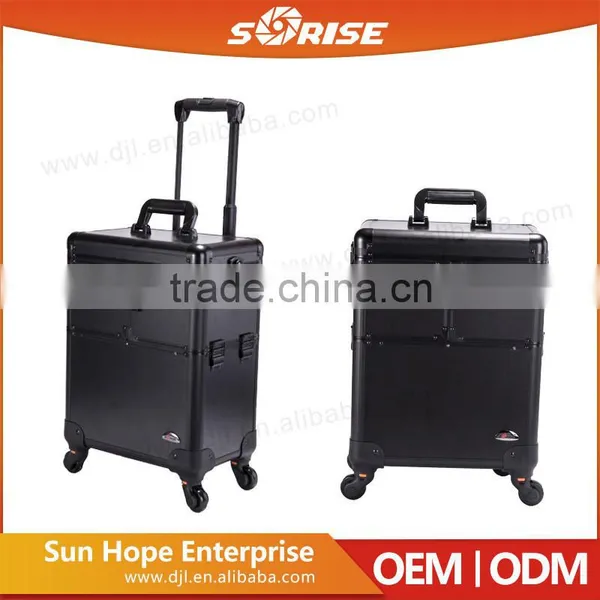 New Arrived China Fashion Aluminum Skin Care Case photo-4