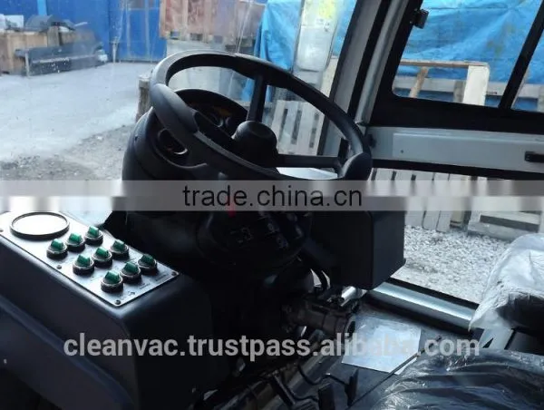 HIGH CAPACITY ROAD SWEEPER photo-4