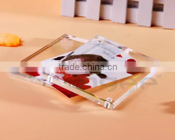 Customized Acrylic Picture Magnt Frame photo-2
