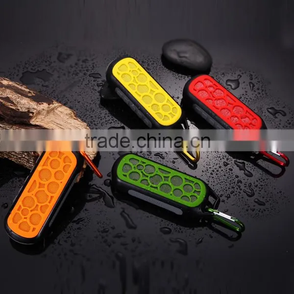 2016 New Design Protable Waterproof Bluetooth Speaker With Bluetooth Speaker With Hang photo-2