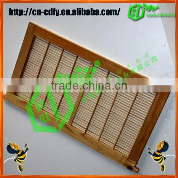 PLASTIC/BAMBOO BEE QUEEN EXCLUDER photo-3